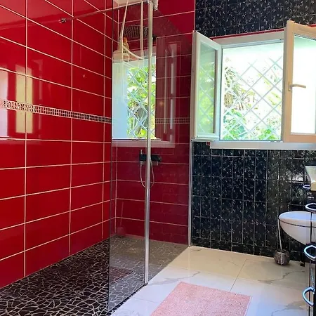 Hébergement de vacances Bas Maison Mont-boron 3 Bedrooms