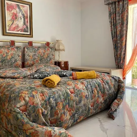 بيت للعطل Bas Maison Mont-boron 3 Bedrooms *